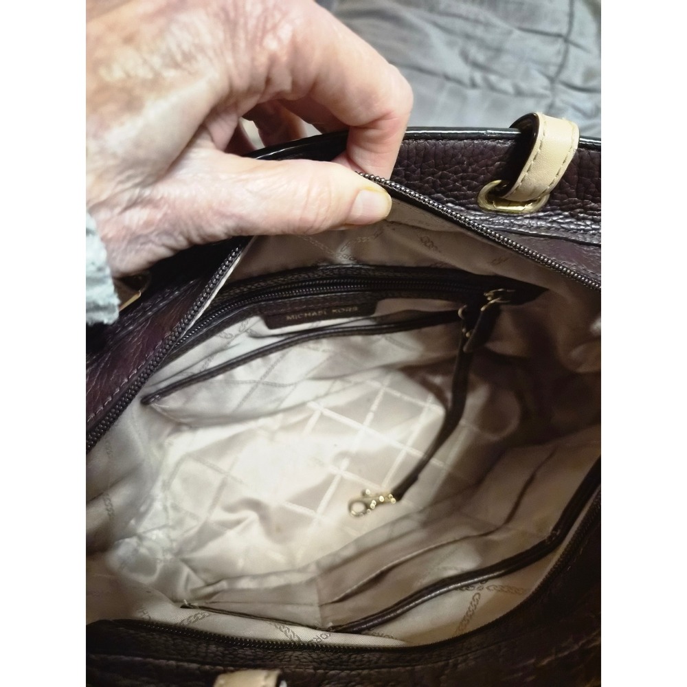 Michael Kors Bedford Pebbled Leather Tote Bag Brown with Gold Hardware - Picture 12 of 12